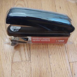 Stapler and staple remover Kit